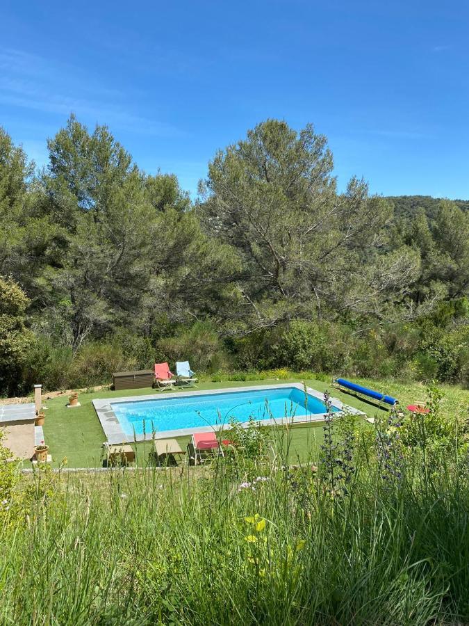 Ferienwohnung Le Gite Des Cadieres Evenos Exterior foto